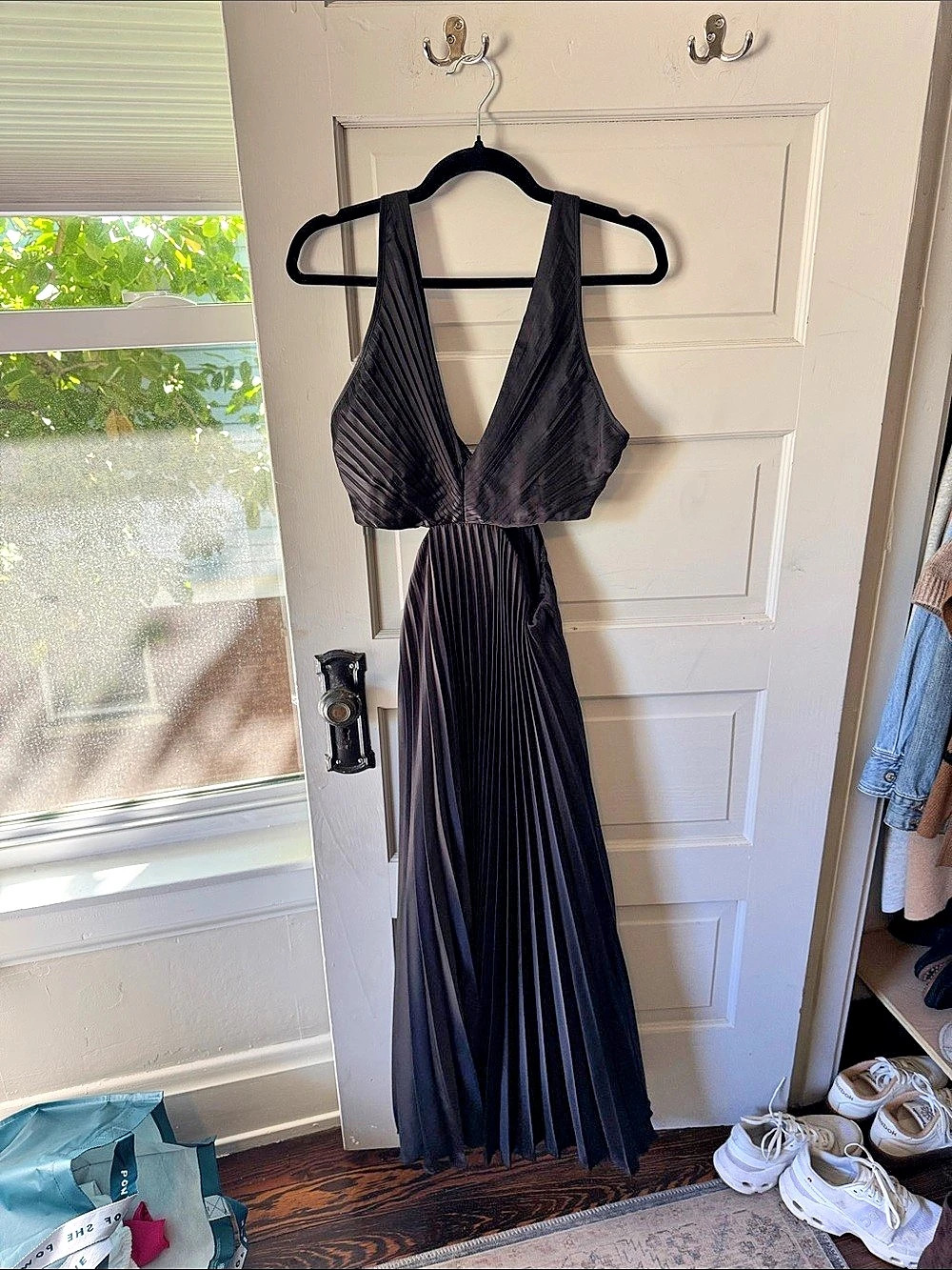 Abercrombie & Fitch Satin Pleated Cutout Maxi Dress Black Medium